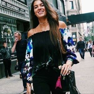 Nicole Miller Off The Shoulder Black Top Small